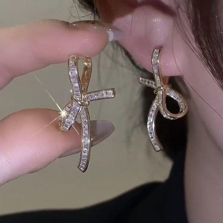 Zirconia Ribbon Earrings