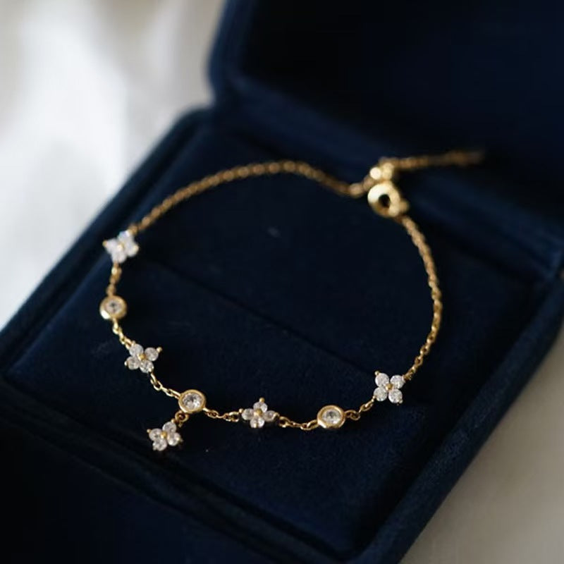 Sterling Silver Star Sparkling Five Flower Bracelet
