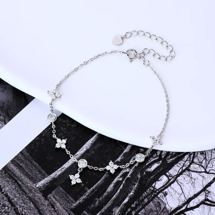 Clover Moissanite Bracelet