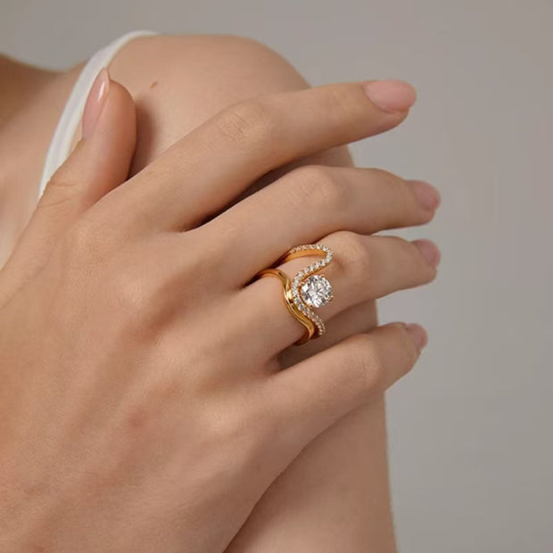 Curve Wave Ring