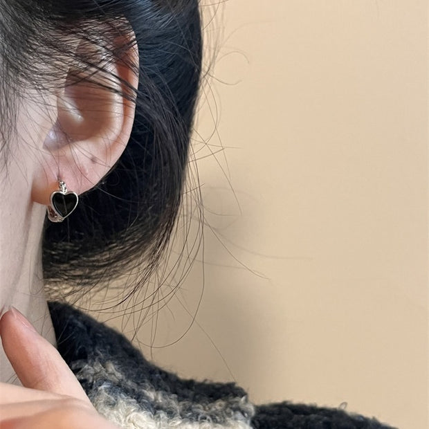 Sweet Black Heart Earrings