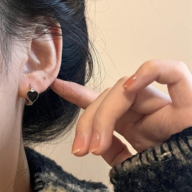 Sweet Black Heart Earrings