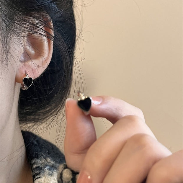 Sweet Black Heart Earrings