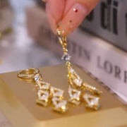 Ultra Shiny Diamond Tassel Earrings