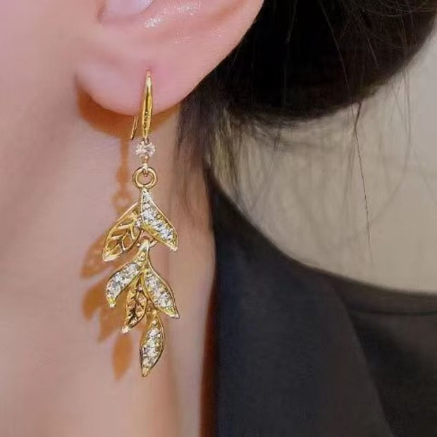Simple Leaf Tassel Earrings