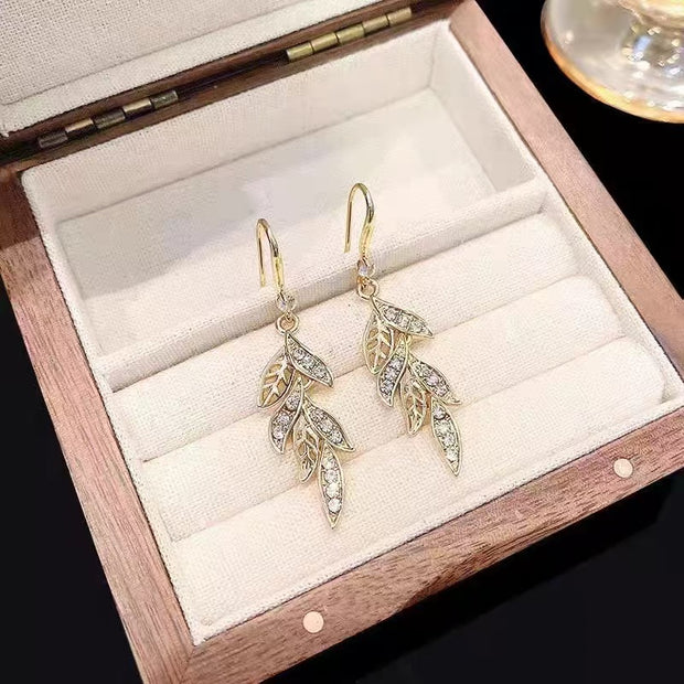 Simple Leaf Tassel Earrings