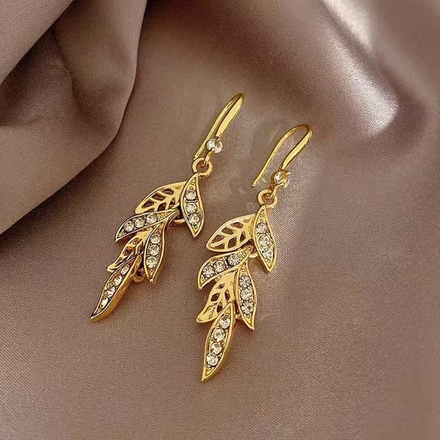 Simple Leaf Tassel Earrings