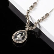 Simple drop necklace