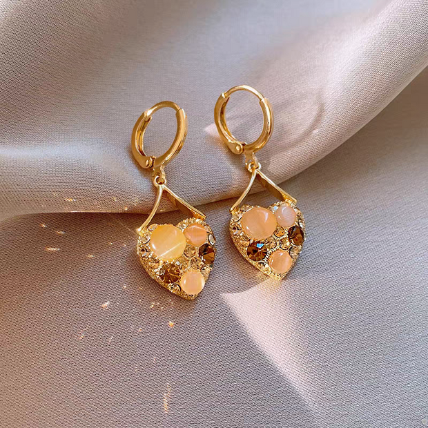 Cat's Eye Heart Earrings