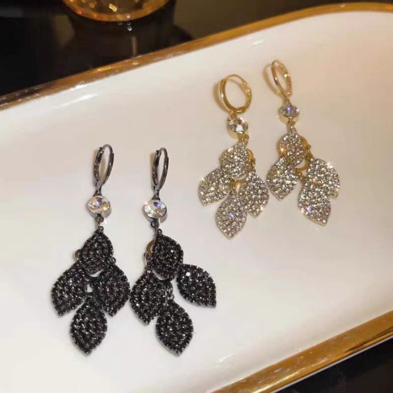 Pop Leaf Tassel Earrings