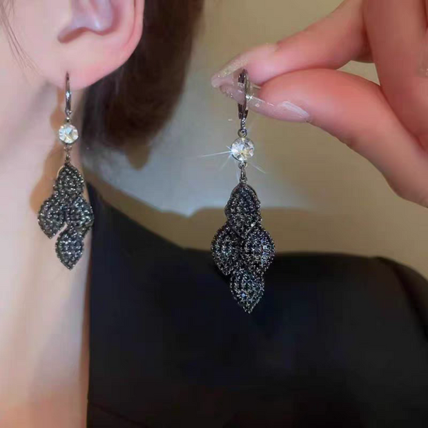 Pop Leaf Tassel Earrings