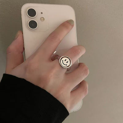 Turnable Smiley Ring