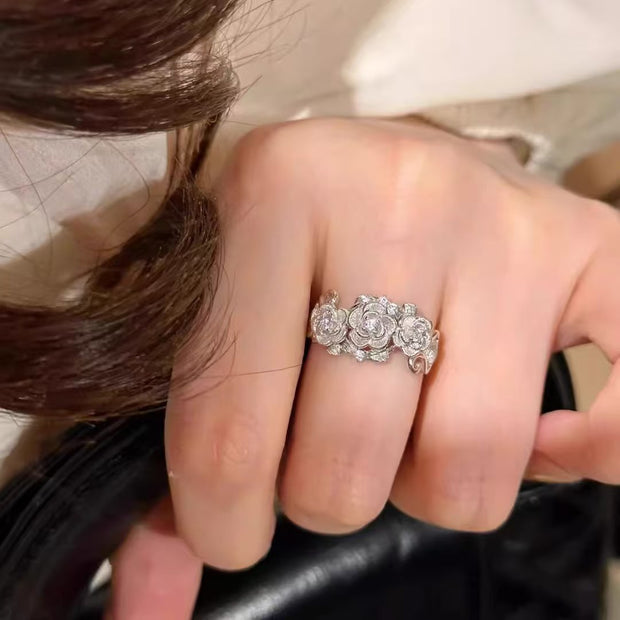 Three Flower Rose Ring