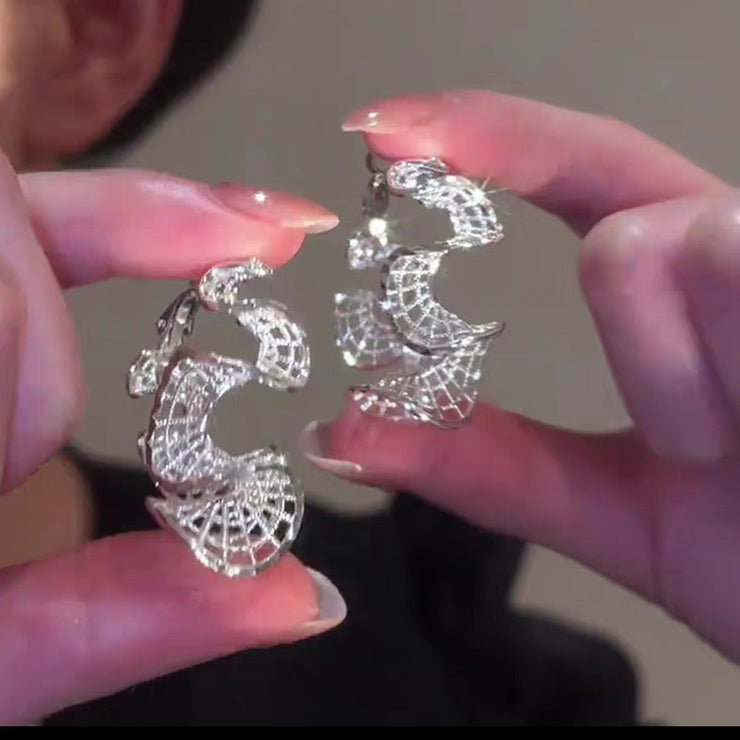 S-Curve Wave Earrings