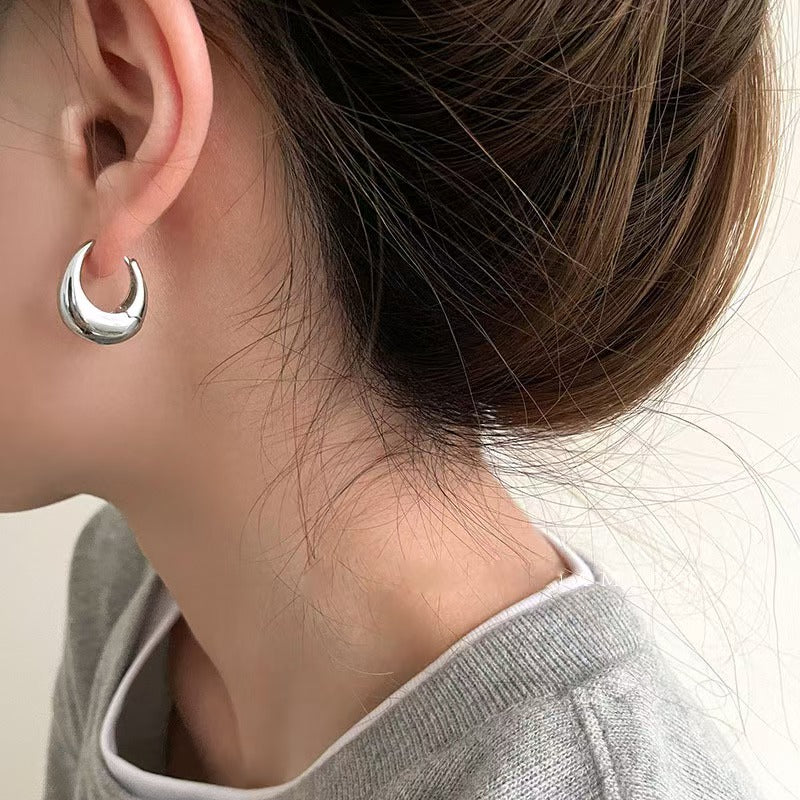 Minimalist Chunky Hoop Earrings