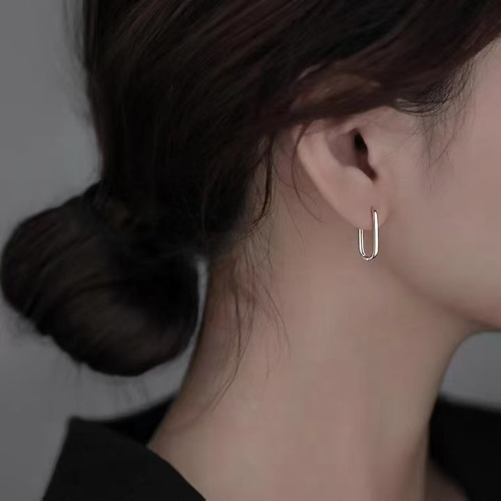 Minimalist Elongated Oval Hoop Earrings