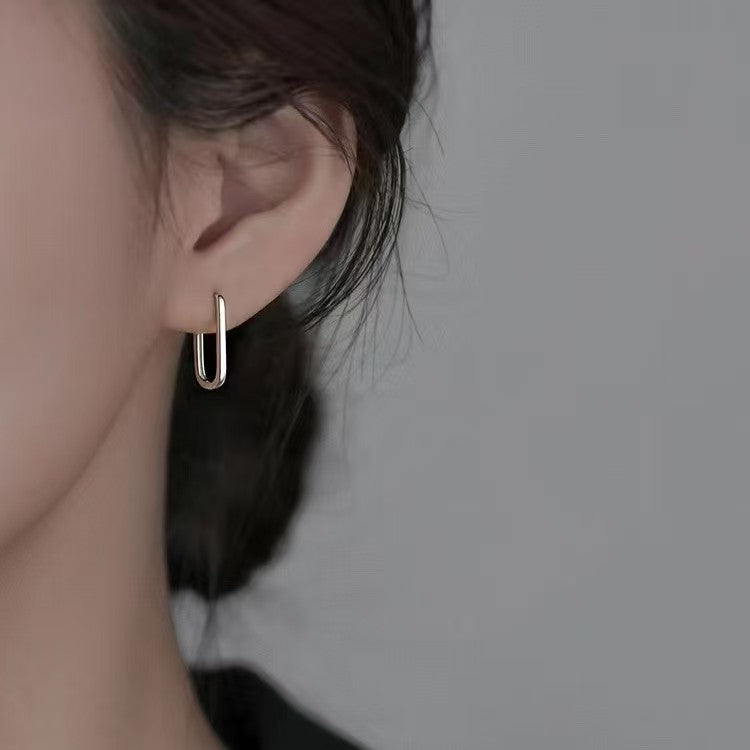Minimalist Elongated Oval Hoop Earrings