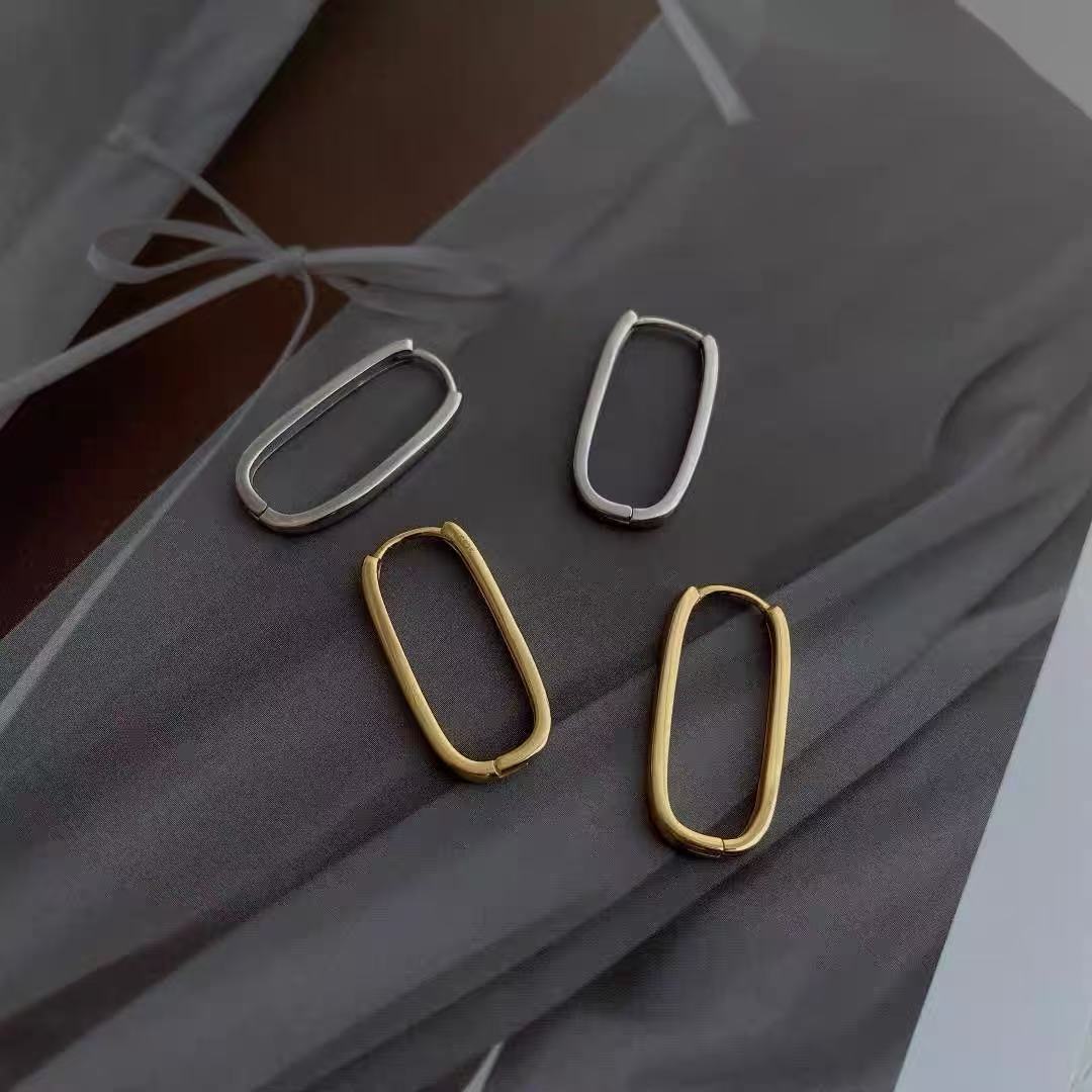 Minimalist Elongated Oval Hoop Earrings