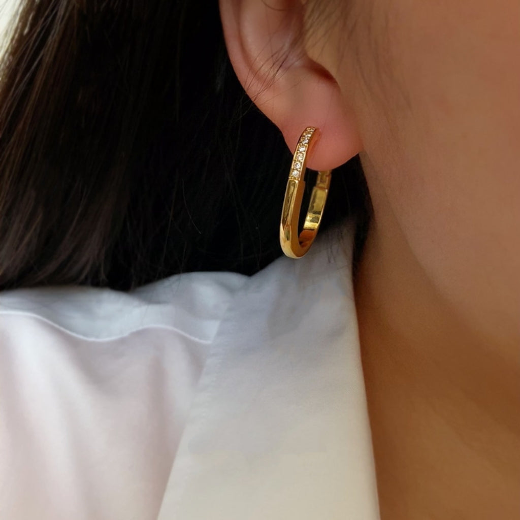 Minimalist Oval Hoop Earrings