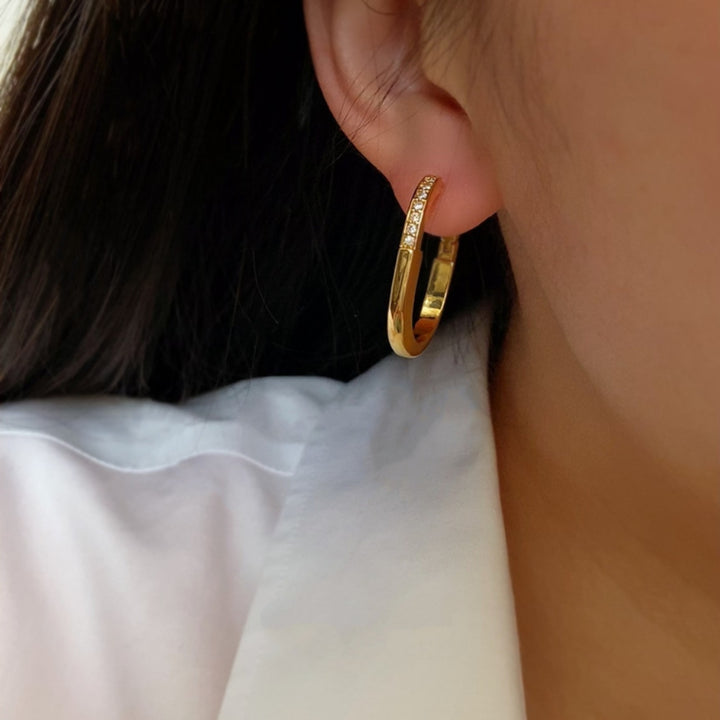 Minimalist Oval Hoop Earrings