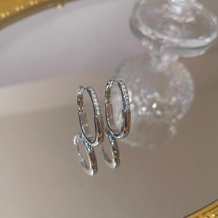Minimalist Oval Hoop Earrings