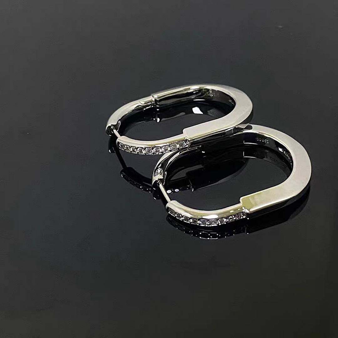 Minimalist Oval Hoop Earrings
