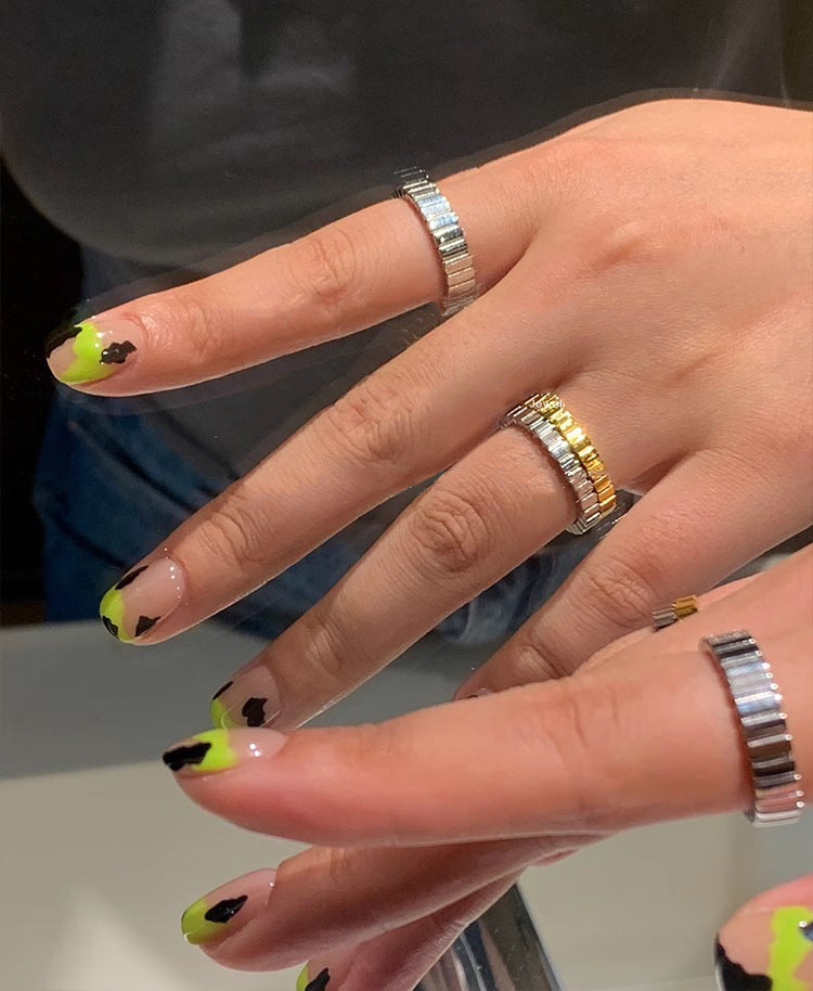 Simple Gear Ring