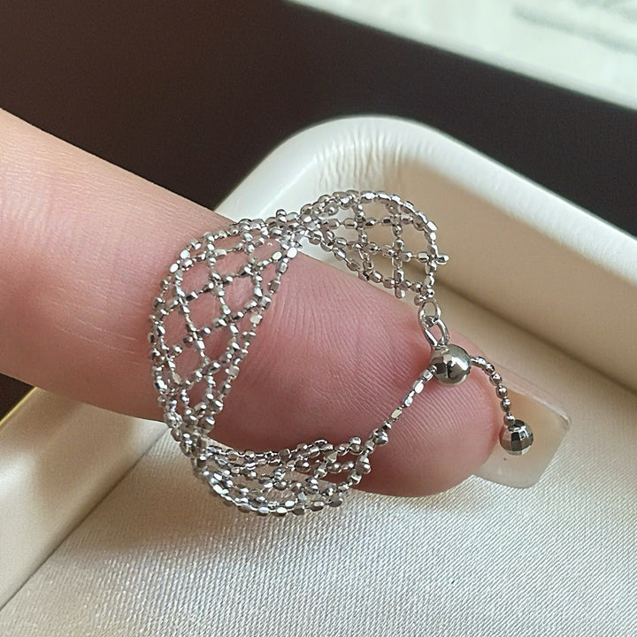 Adjustable Mesh Ring