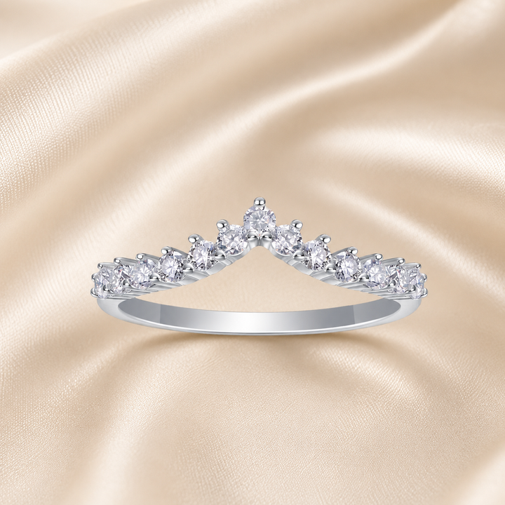 Arcé 13-Stone Moissanite Band Ring