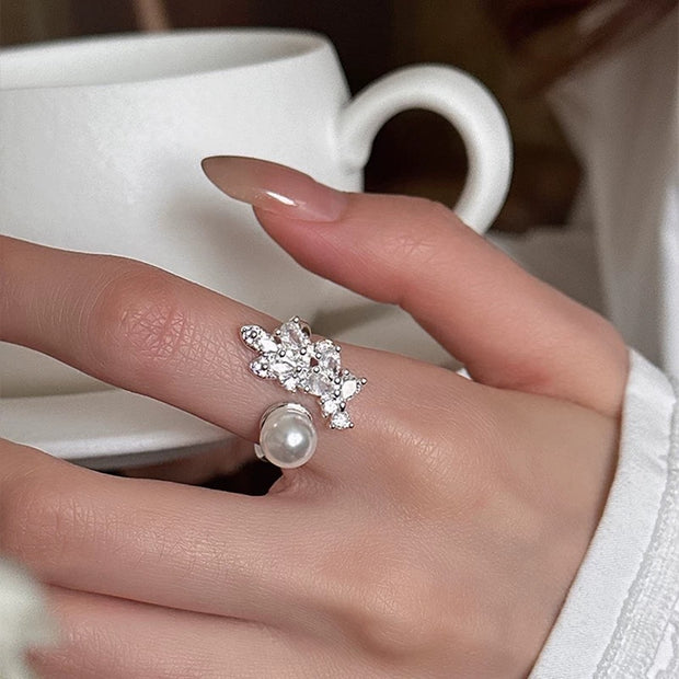 Full Diamond Leaf Pearl Ring