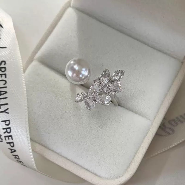 Full Diamond Leaf Pearl Ring