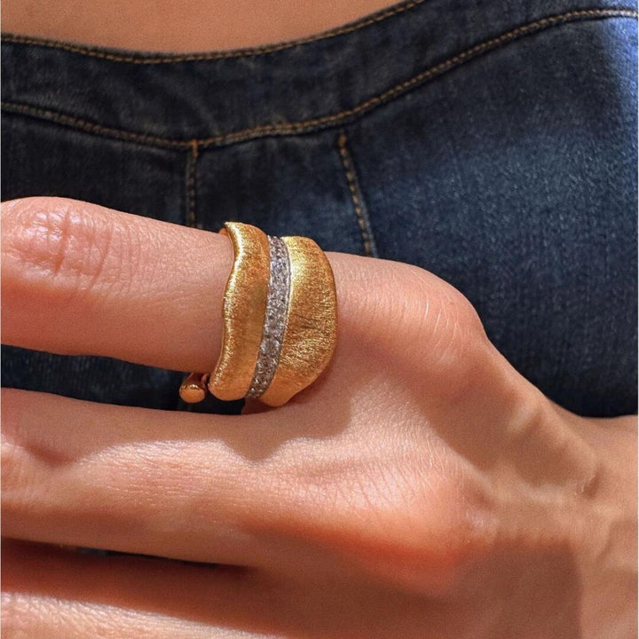 Vintage Leaf Texture Zircon Adjustable Ring