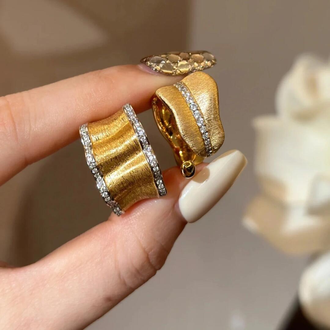 Vintage Leaf Texture Zircon Adjustable Ring