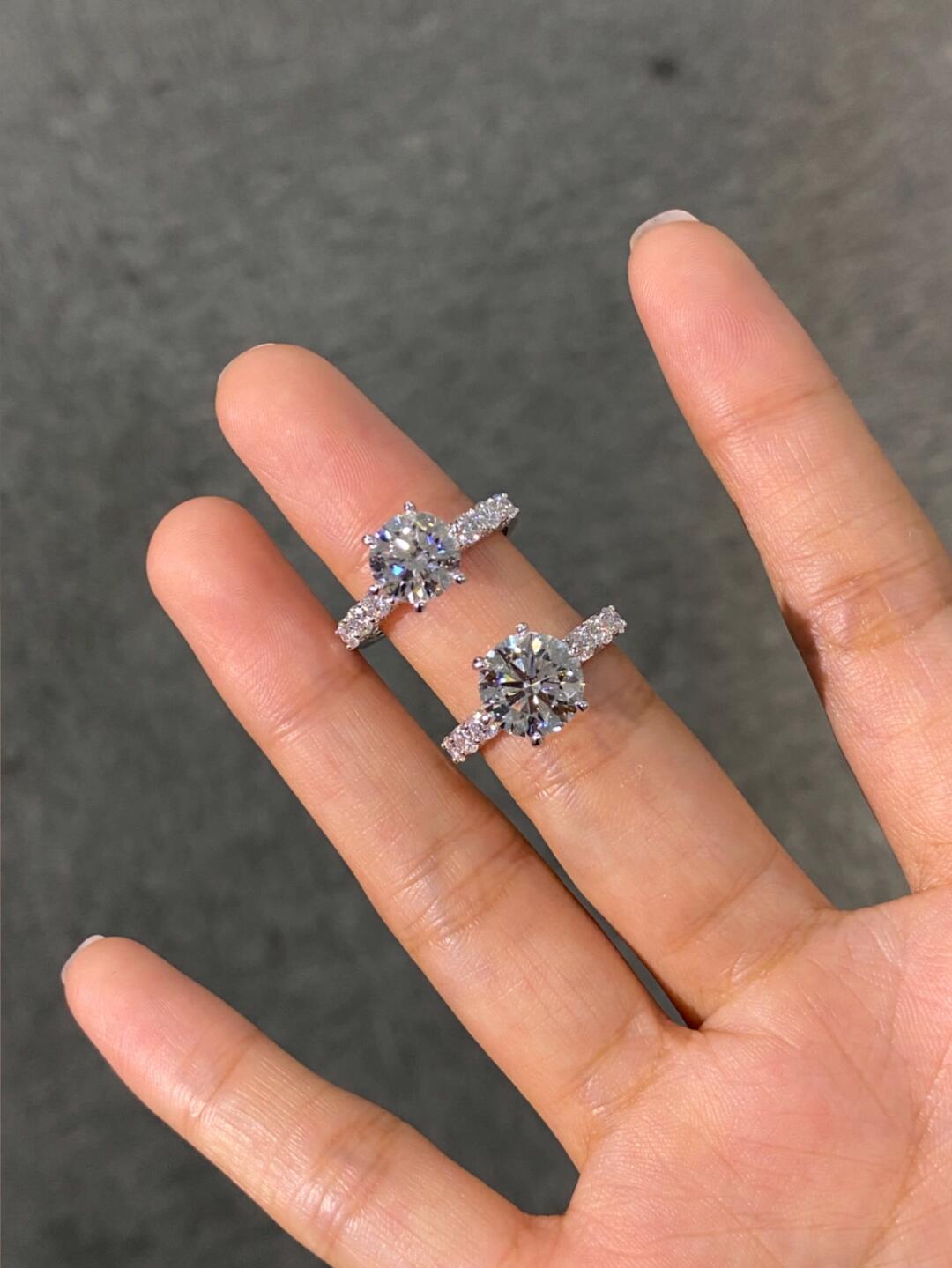 Aurora Six-Prong Moissanite Ring