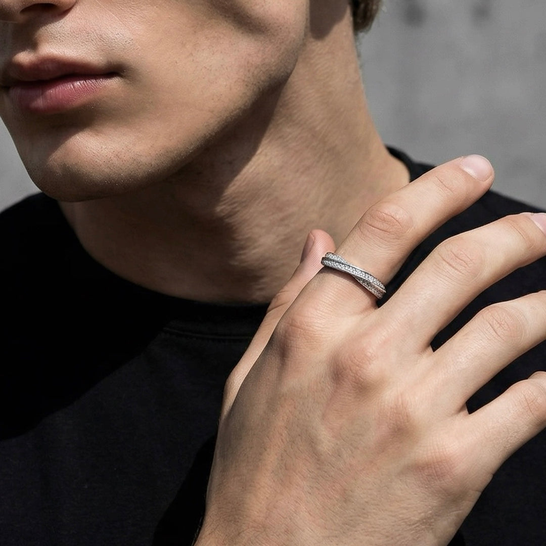 Heart Bezel Moissanite Couple Ring Set