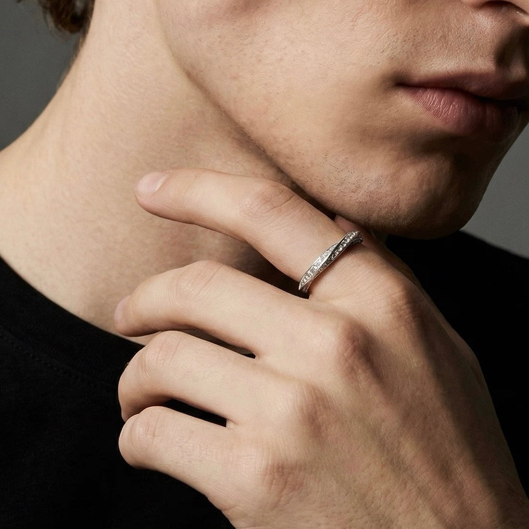 Heart Bezel Moissanite Couple Ring Set