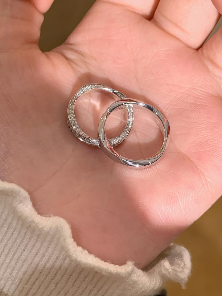 Heart Bezel Moissanite Couple Ring Set