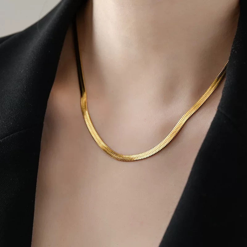 Snake bone simple and versatile necklace
