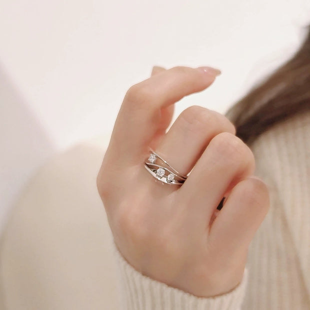 Wave Curve Multi-Layer Ring