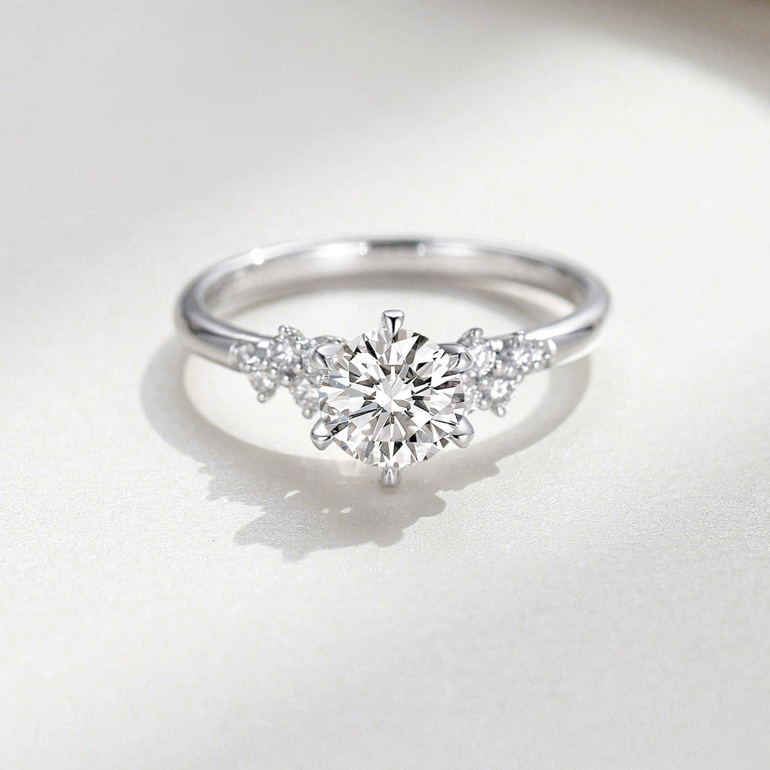 Round-Cut Moissanite Solitaire Ring — 6-Stone Side Cluster | S925 Sterling Silver
