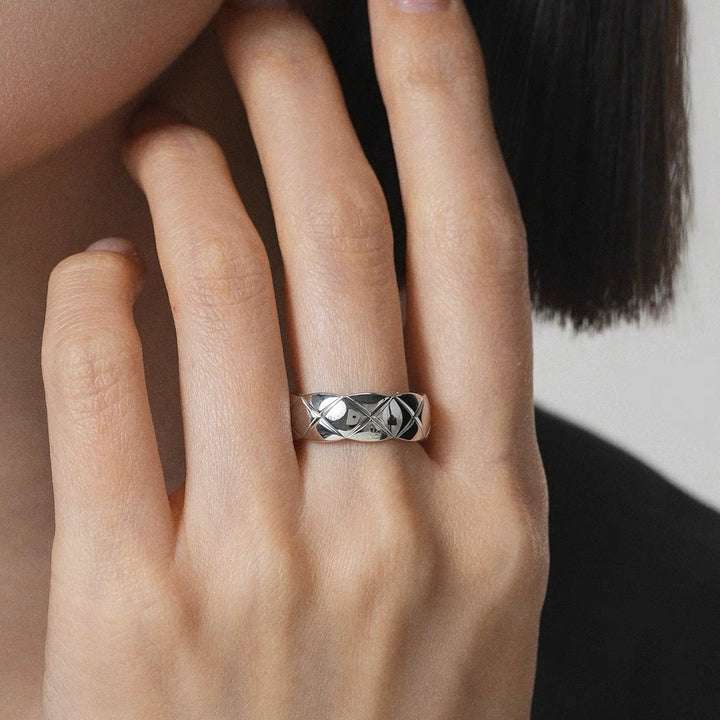 Geometric Quilted Band Ring — Wide & Slim | S925 Sterling Silver