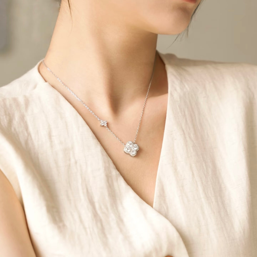 Lumière Clover Moissanite Necklace | S925 Sterling Silver
