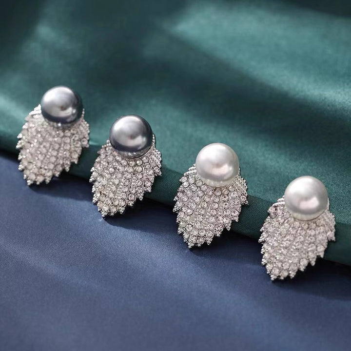 Vintage-Inspired Fan-Shaped Pearl Stud Earrings