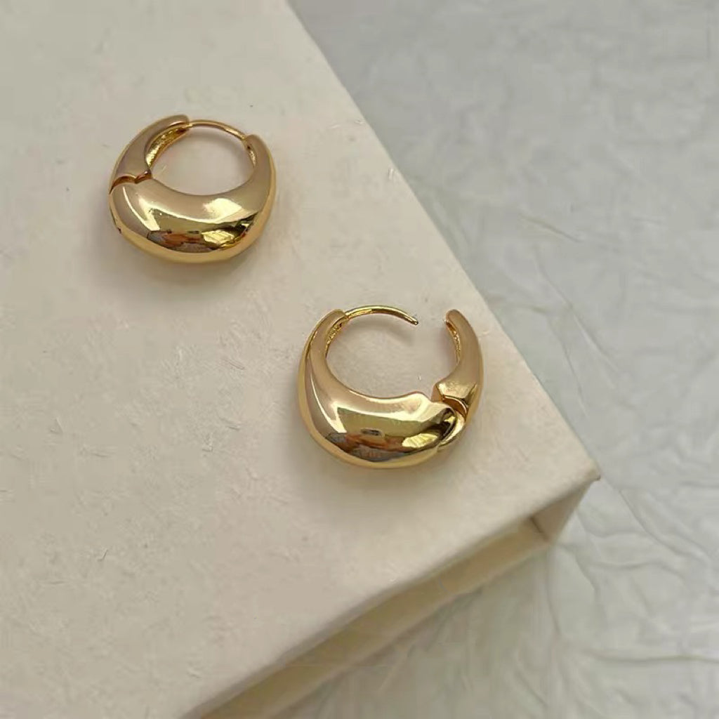 Minimalist Chunky Hoop Earrings