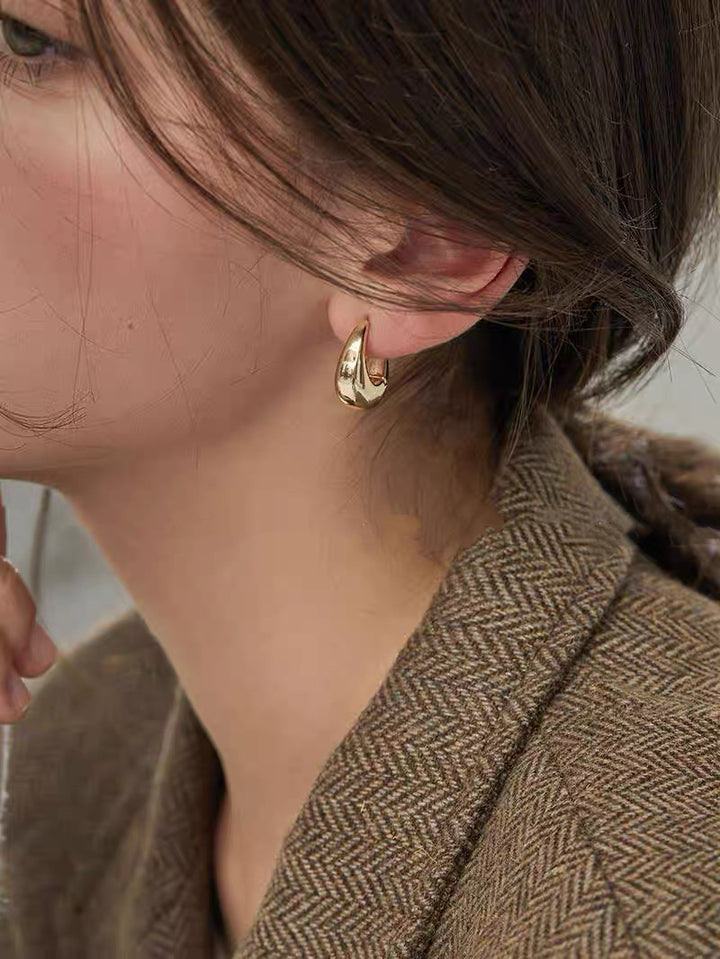 Minimalist Chunky Hoop Earrings