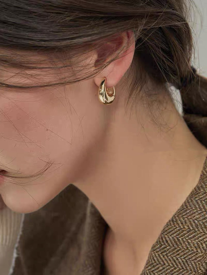 Minimalist Chunky Hoop Earrings