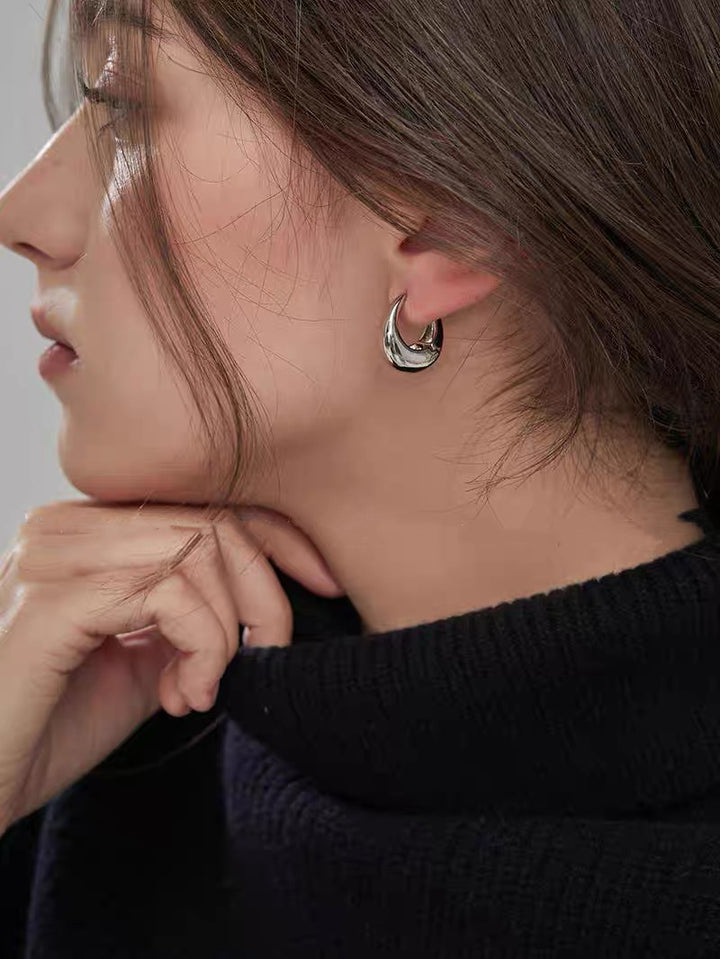 Minimalist Chunky Hoop Earrings