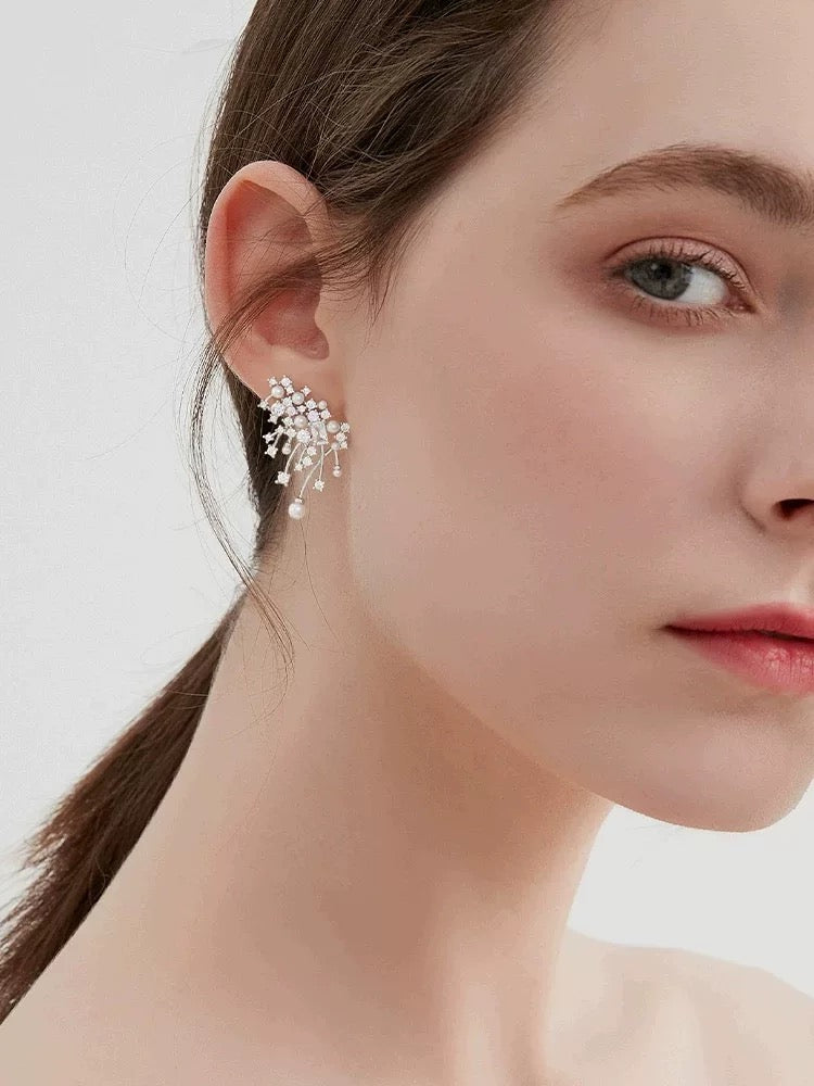 Elegant Pearl Crystal Cluster Earrings