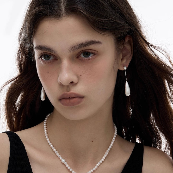 Elegant Teardrop Dangle Earrings