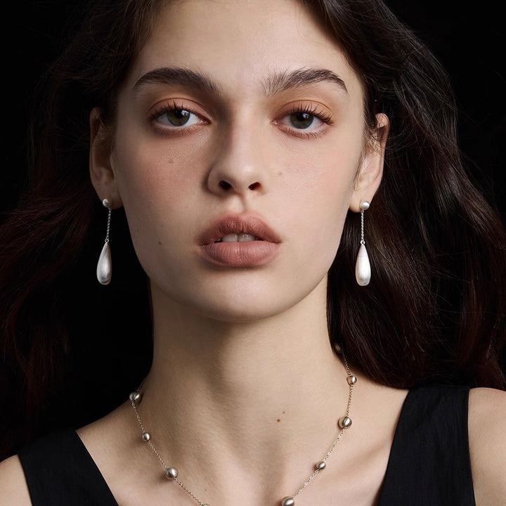 Elegant Teardrop Dangle Earrings